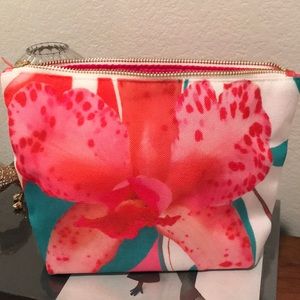 Neiman Marcus makeup / cosmetic / toiletry bag